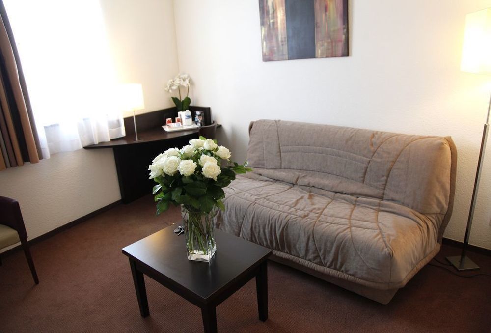 Brit Hotel Du Stade Rennes Ouest Zewnętrze zdjęcie